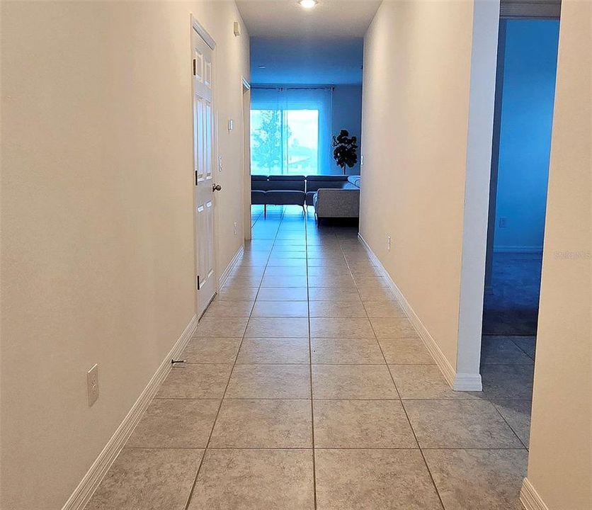 For Rent: $1,950 (3 beds, 2 baths, 1671 Square Feet)
