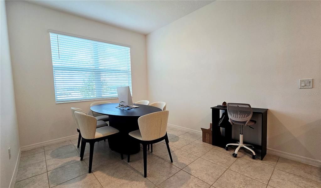 For Rent: $1,950 (3 beds, 2 baths, 1671 Square Feet)