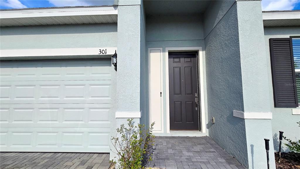 For Rent: $1,950 (3 beds, 2 baths, 1671 Square Feet)