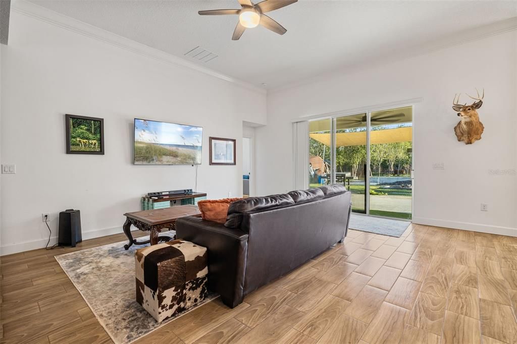 For Sale: $1,299,999 (3 beds, 3 baths, 2638 Square Feet)