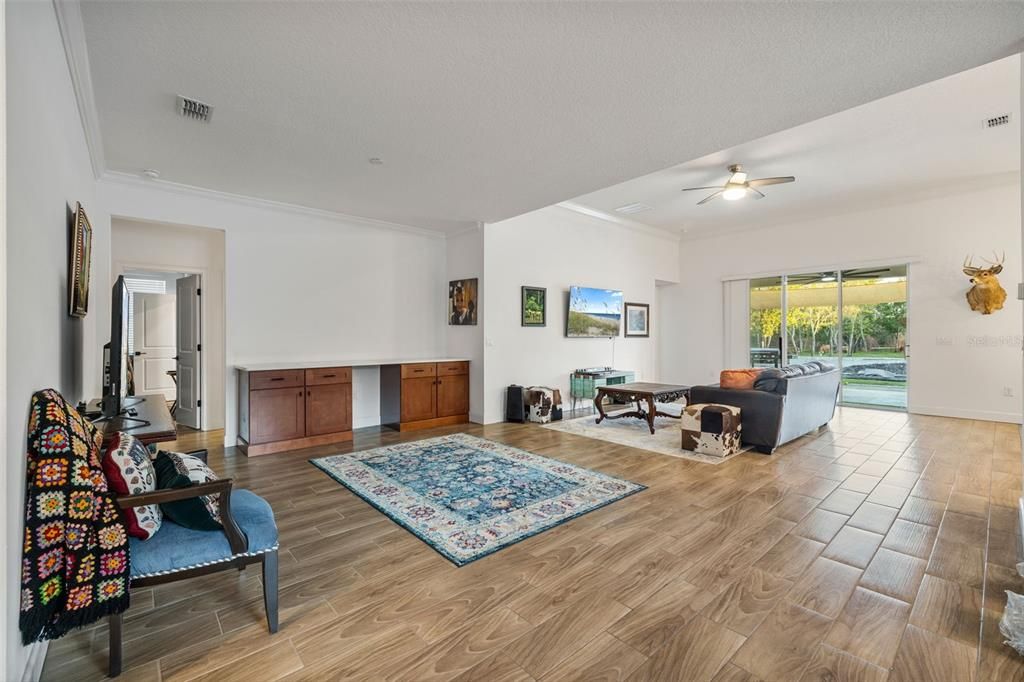 For Sale: $1,299,999 (3 beds, 3 baths, 2638 Square Feet)