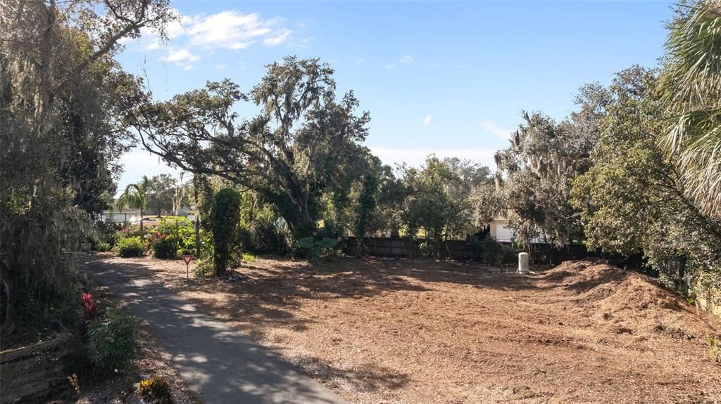 For Sale: $1,299,999 (3 beds, 3 baths, 2638 Square Feet)