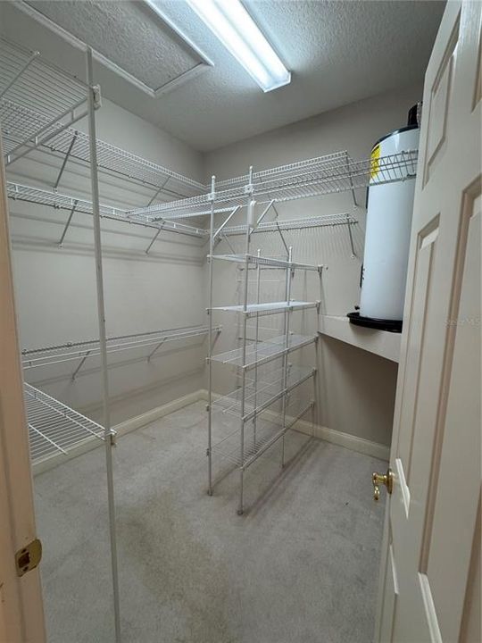 For Sale: $799,900 (3 beds, 2 baths, 3186 Square Feet)