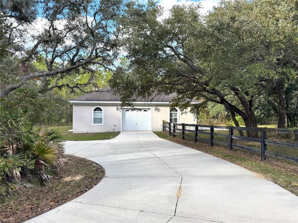 For Sale: $799,900 (3 beds, 2 baths, 3186 Square Feet)