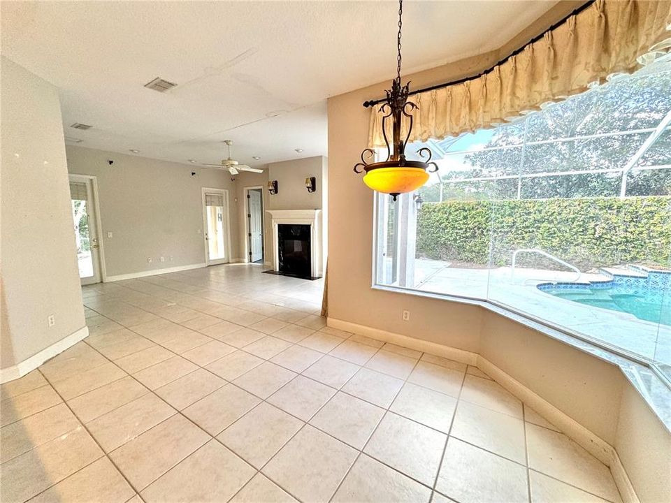 For Sale: $799,900 (3 beds, 2 baths, 3186 Square Feet)