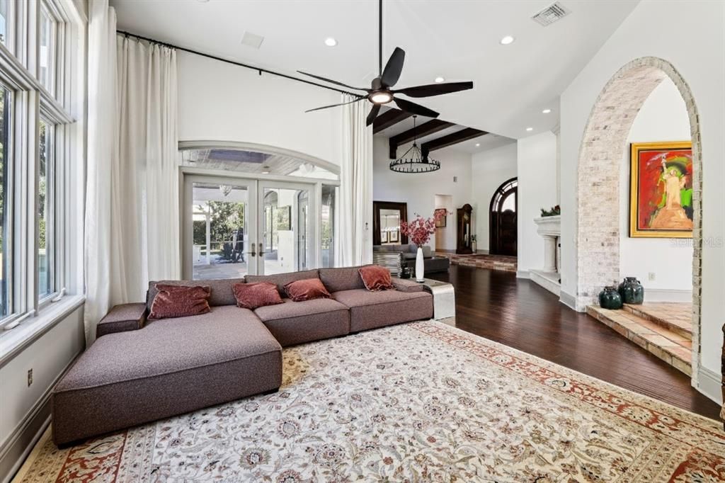 For Rent: $12,000 (3 beds, 3 baths, 2848 Square Feet)