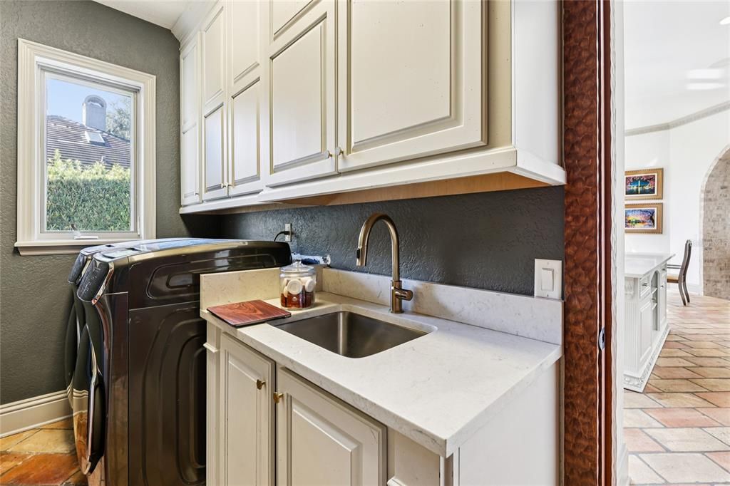 For Rent: $12,000 (3 beds, 3 baths, 2848 Square Feet)