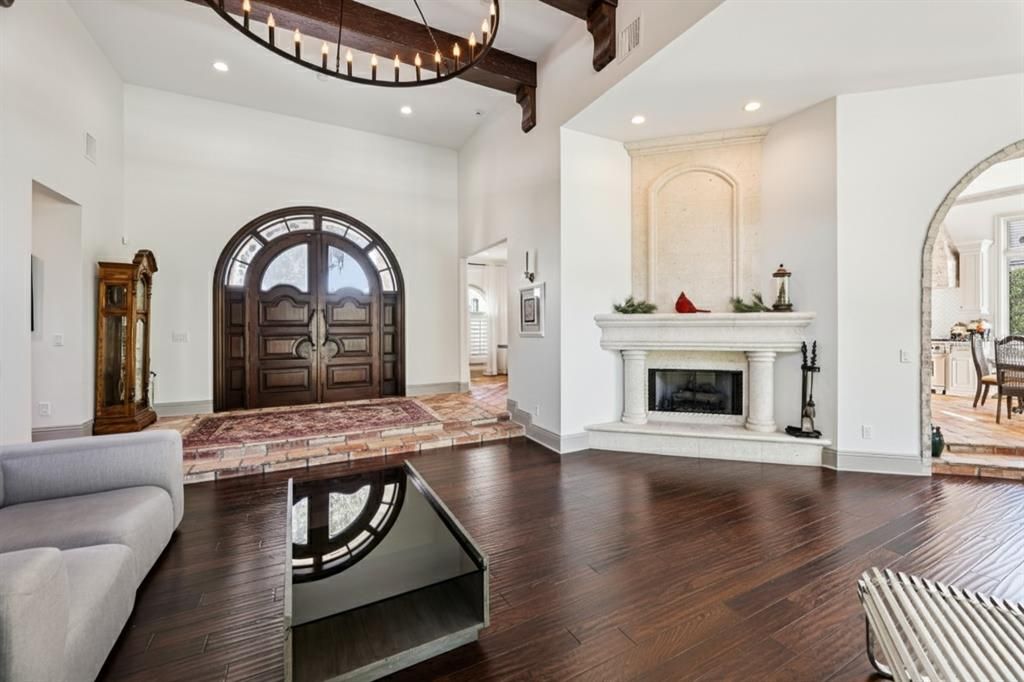 For Rent: $12,000 (3 beds, 3 baths, 2848 Square Feet)