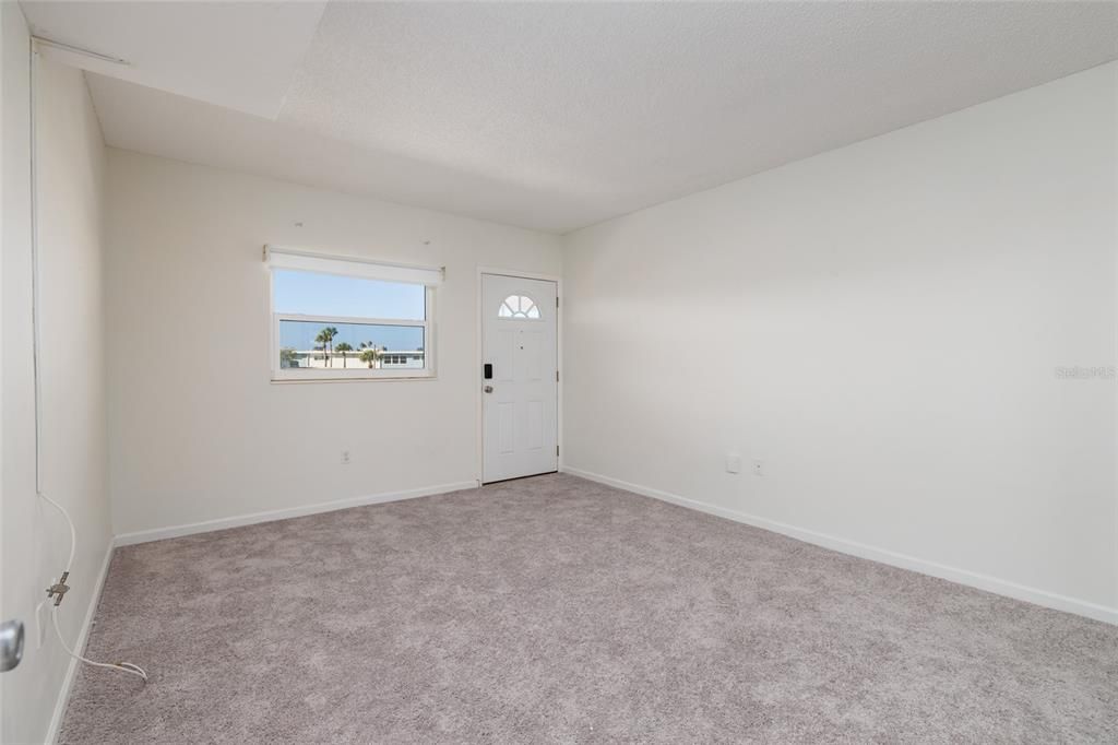 На продажу: $399,000 (2 спален, 2 ванн, 1290 Квадратных фут)