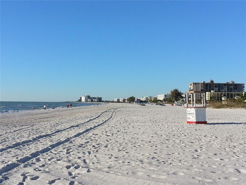 На продажу: $399,000 (2 спален, 2 ванн, 1290 Квадратных фут)