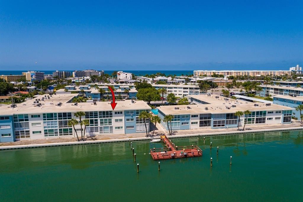 На продажу: $399,000 (2 спален, 2 ванн, 1290 Квадратных фут)