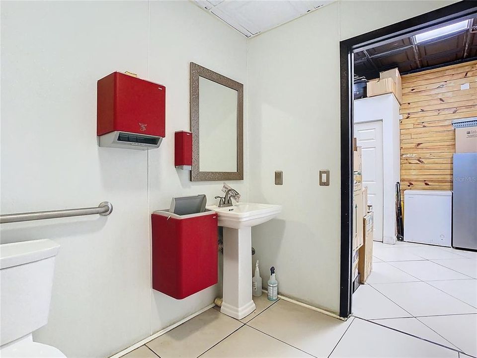 For Sale: $299,000 (0 beds, 0 baths, 1400 Square Feet)