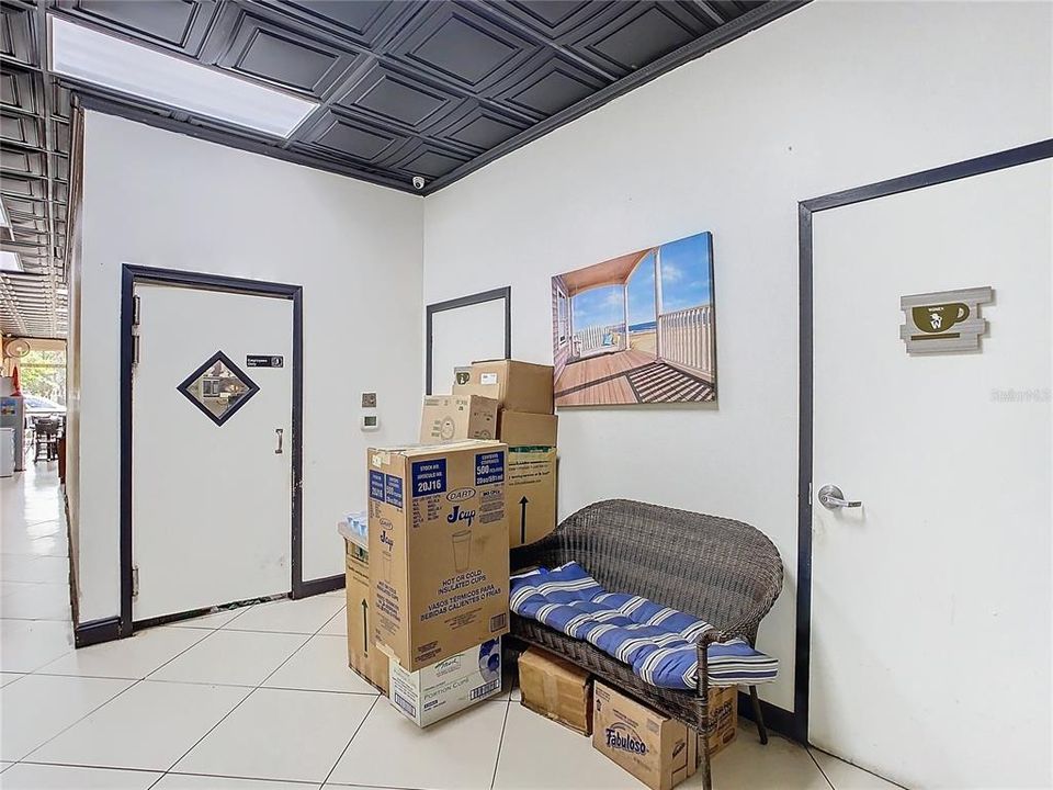 For Sale: $299,000 (0 beds, 0 baths, 1400 Square Feet)