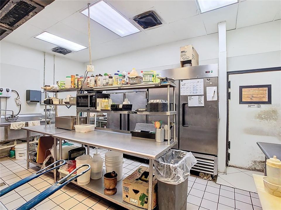 For Sale: $299,000 (0 beds, 0 baths, 1400 Square Feet)