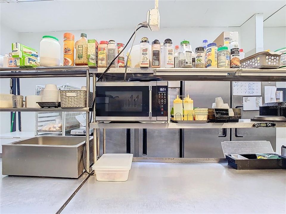 For Sale: $299,000 (0 beds, 0 baths, 1400 Square Feet)