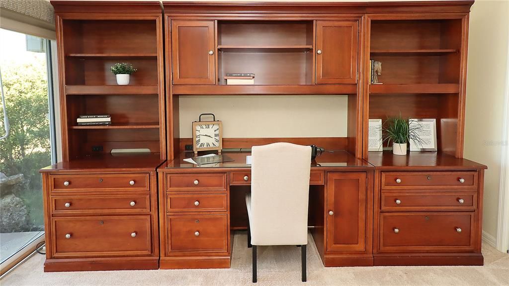 For Sale: $925,000 (4 beds, 2 baths, 2544 Square Feet)