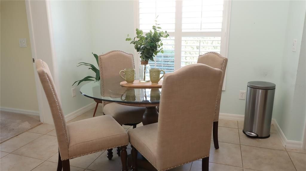 For Sale: $925,000 (4 beds, 2 baths, 2544 Square Feet)