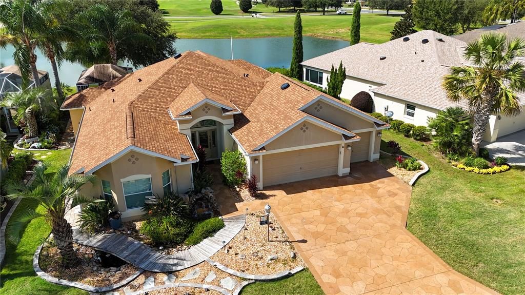 For Sale: $925,000 (4 beds, 2 baths, 2544 Square Feet)