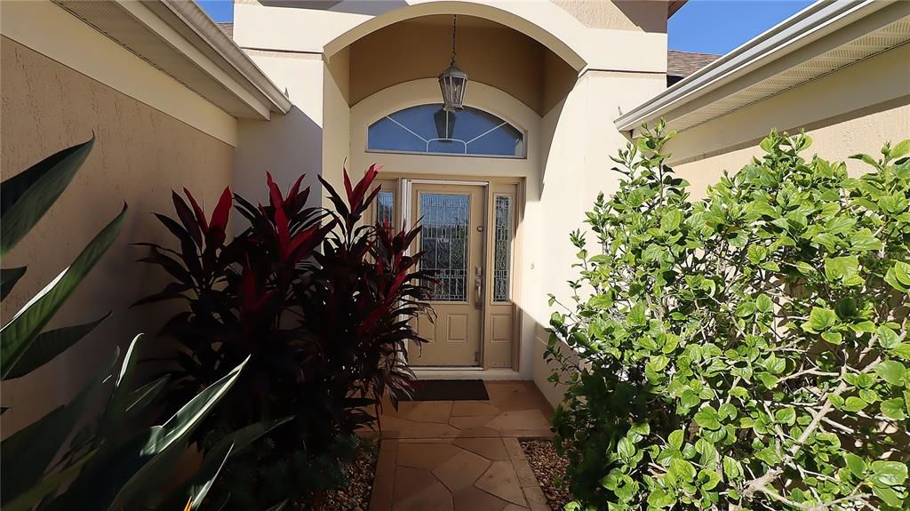 For Sale: $925,000 (4 beds, 2 baths, 2544 Square Feet)