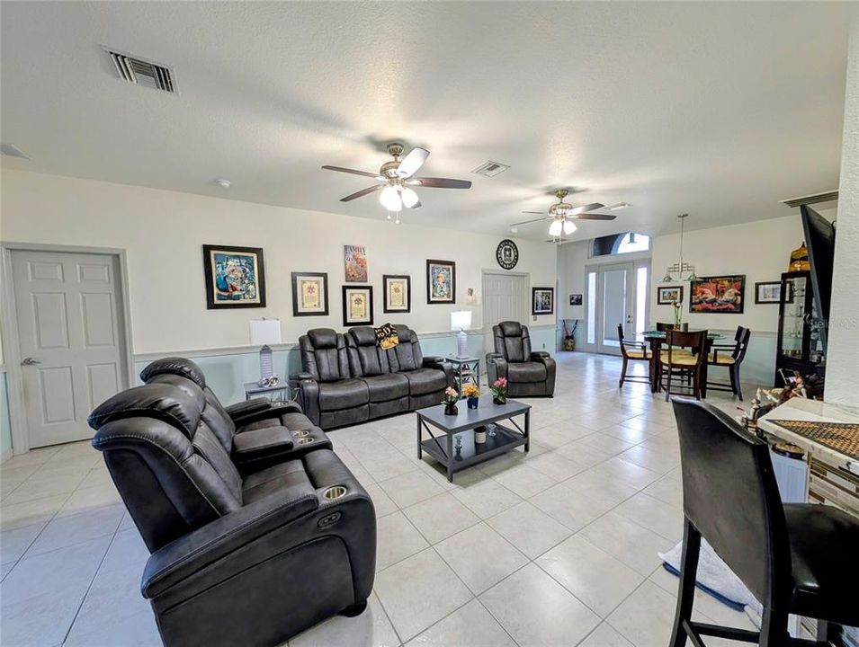 待售: $364,500 (3 贝兹, 2 浴室, 1845 平方英尺)