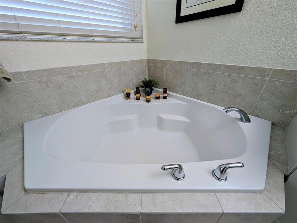 待售: $364,500 (3 贝兹, 2 浴室, 1845 平方英尺)