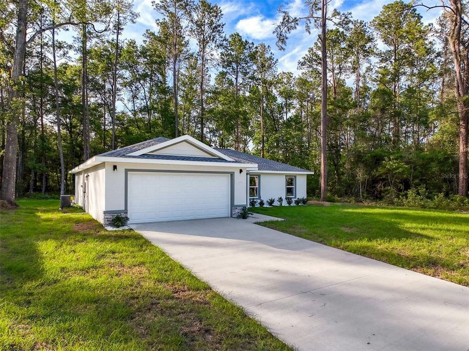 For Sale: $264,960 (3 beds, 2 baths, 1472 Square Feet)