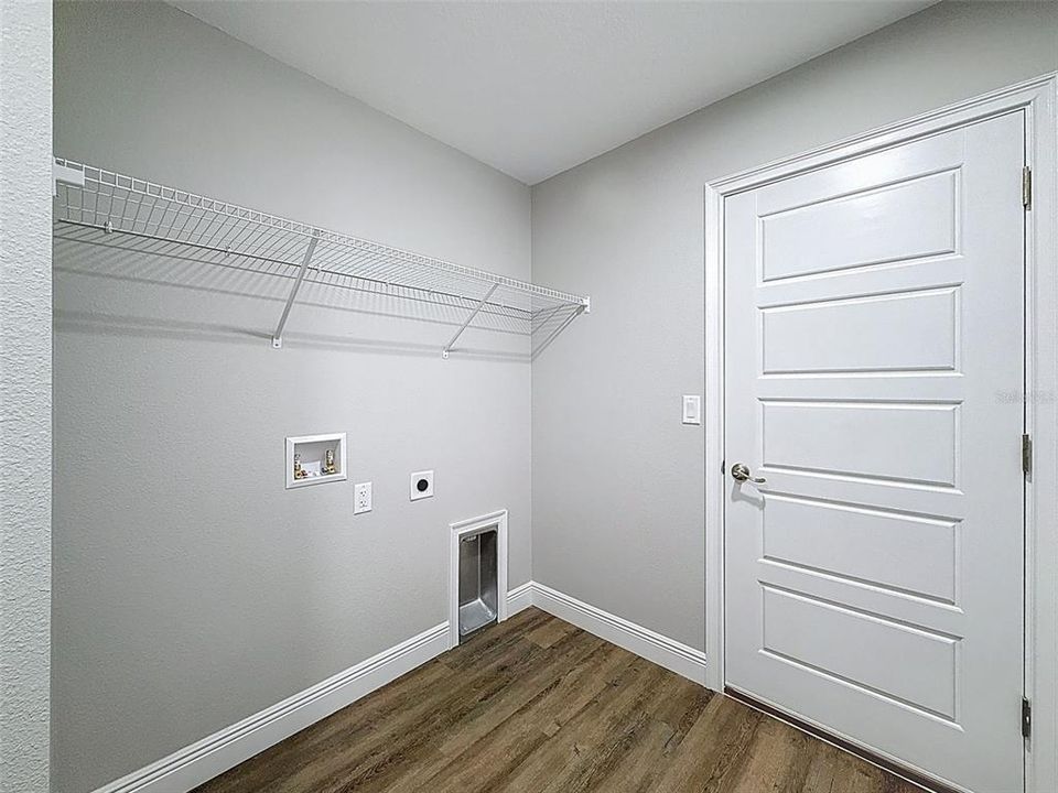 For Sale: $264,960 (3 beds, 2 baths, 1472 Square Feet)