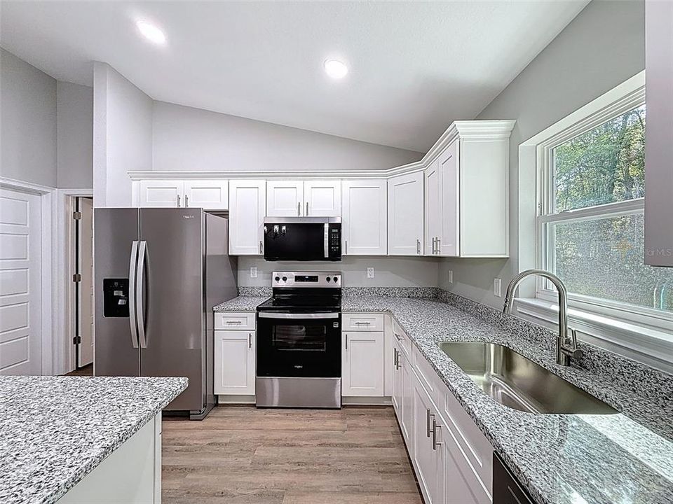 For Sale: $264,960 (3 beds, 2 baths, 1472 Square Feet)