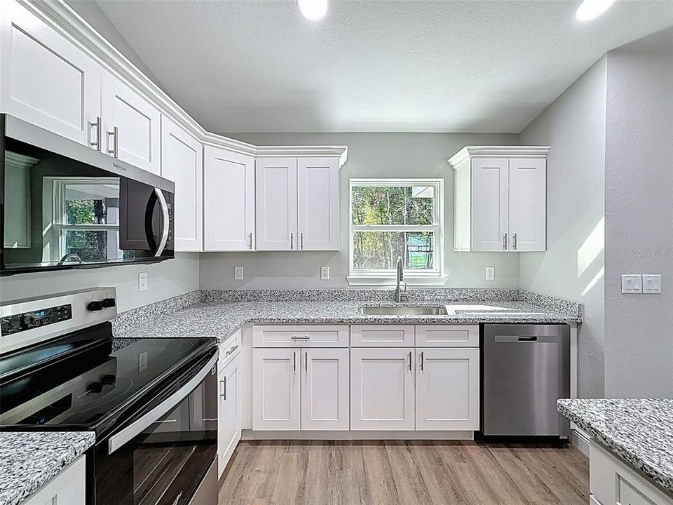 For Sale: $264,960 (3 beds, 2 baths, 1472 Square Feet)