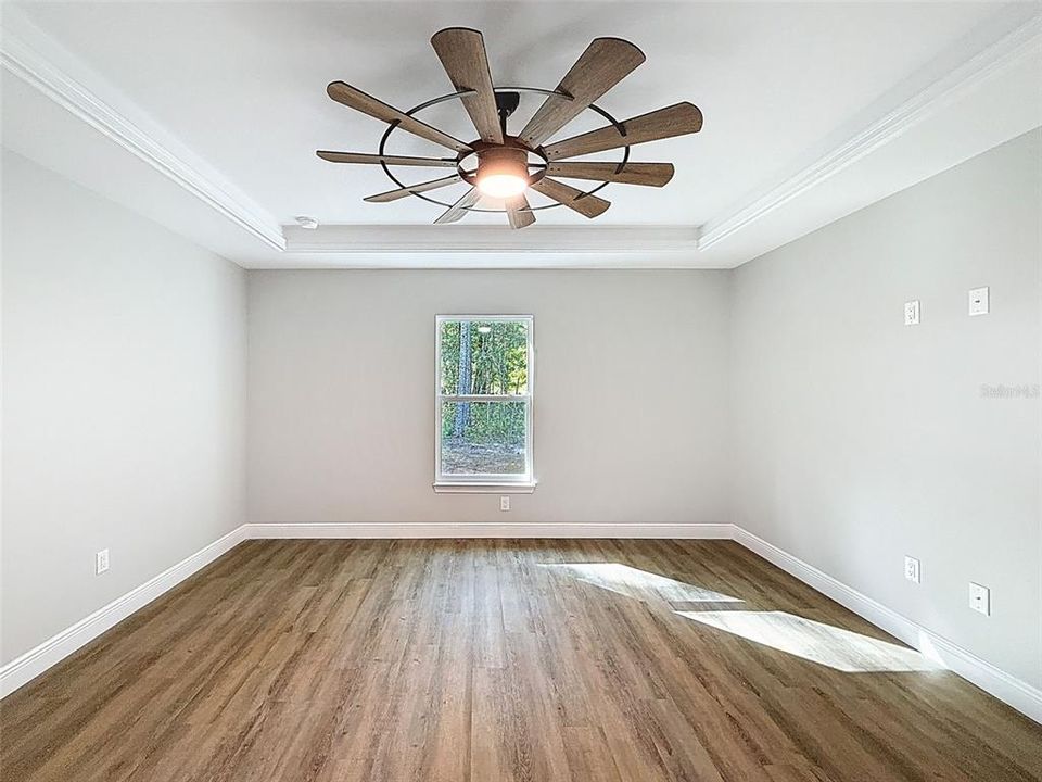 For Sale: $264,960 (3 beds, 2 baths, 1472 Square Feet)