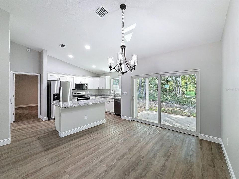 For Sale: $264,960 (3 beds, 2 baths, 1472 Square Feet)