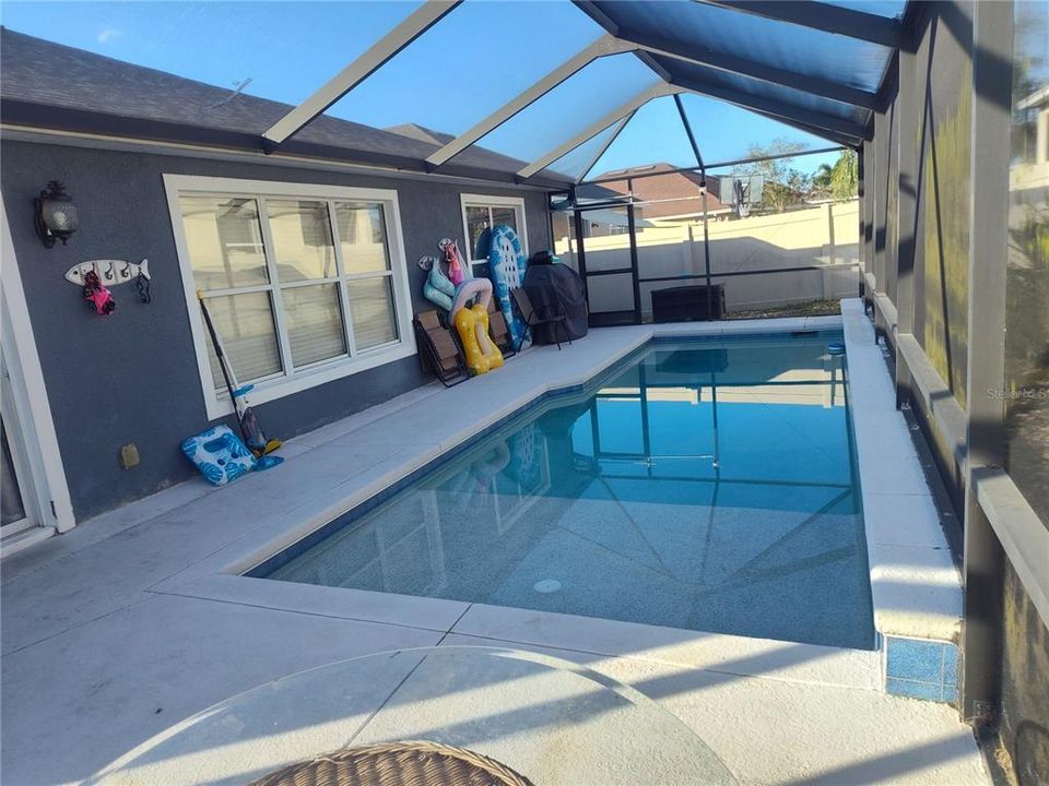 For Sale: $429,000 (4 beds, 2 baths, 2223 Square Feet)