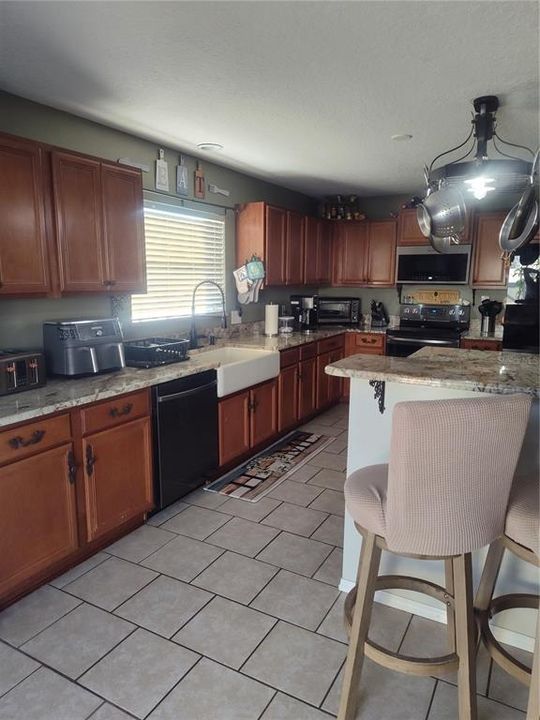 For Sale: $429,000 (4 beds, 2 baths, 2223 Square Feet)