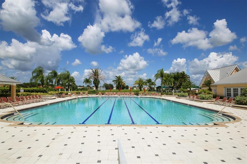 合同活跃: $464,500 (3 贝兹, 2 浴室, 2054 平方英尺)