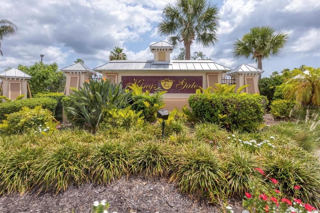 合同活跃: $464,500 (3 贝兹, 2 浴室, 2054 平方英尺)