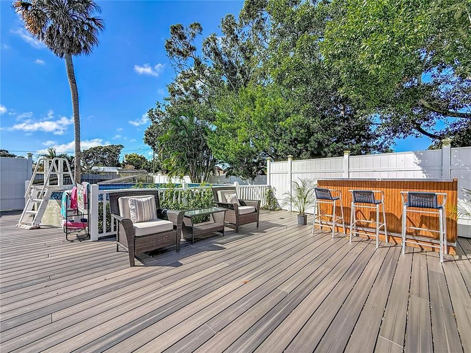 合同活跃: $595,000 (4 贝兹, 3 浴室, 3377 平方英尺)