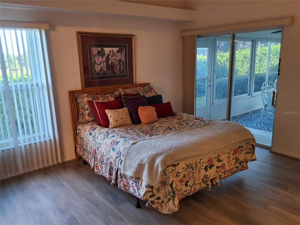 For Sale: $349,000 (2 beds, 2 baths, 1714 Square Feet)