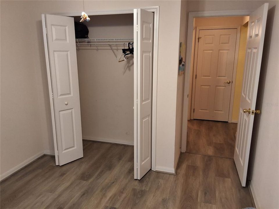 For Sale: $349,000 (2 beds, 2 baths, 1714 Square Feet)