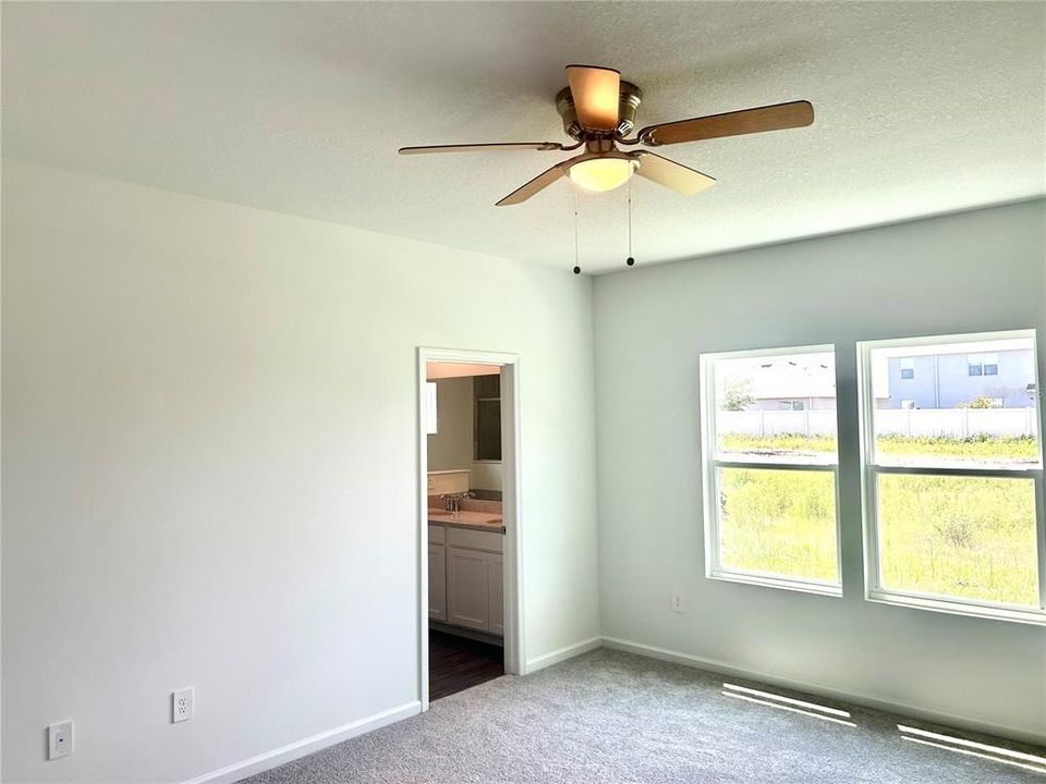 For Rent: $2,299 (3 beds, 2 baths, 2127 Square Feet)