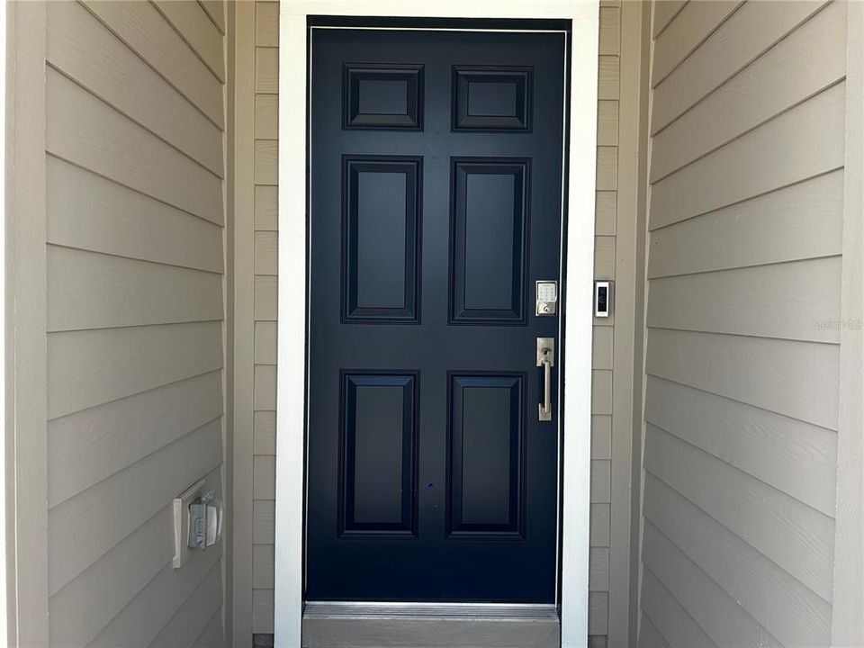 For Rent: $2,299 (3 beds, 2 baths, 2127 Square Feet)