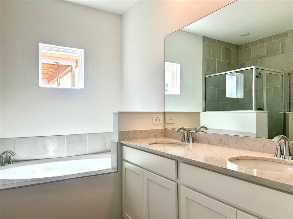 For Rent: $2,299 (3 beds, 2 baths, 2127 Square Feet)