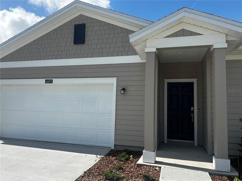 For Rent: $2,299 (3 beds, 2 baths, 2127 Square Feet)