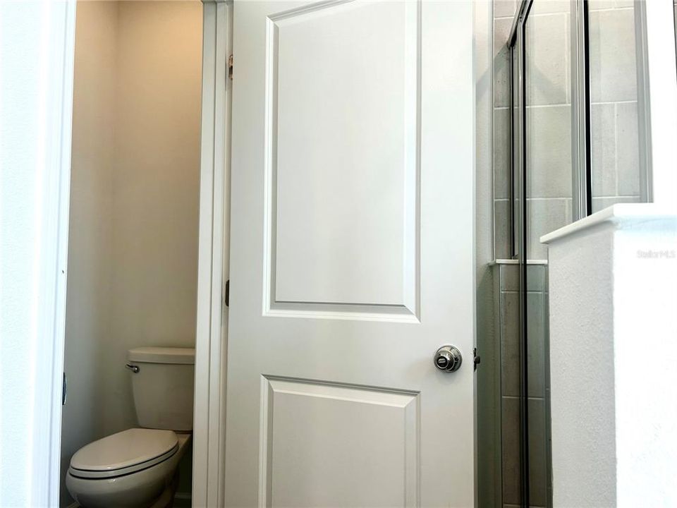 For Rent: $2,299 (3 beds, 2 baths, 2127 Square Feet)