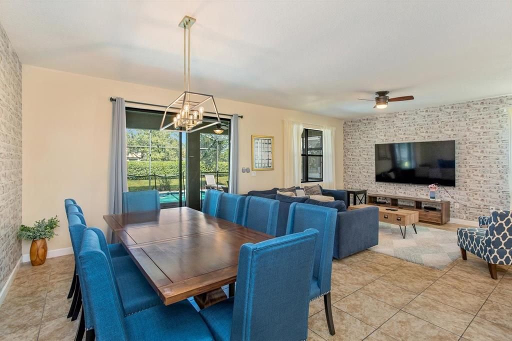 待售: $615,000 (7 贝兹, 5 浴室, 3524 平方英尺)