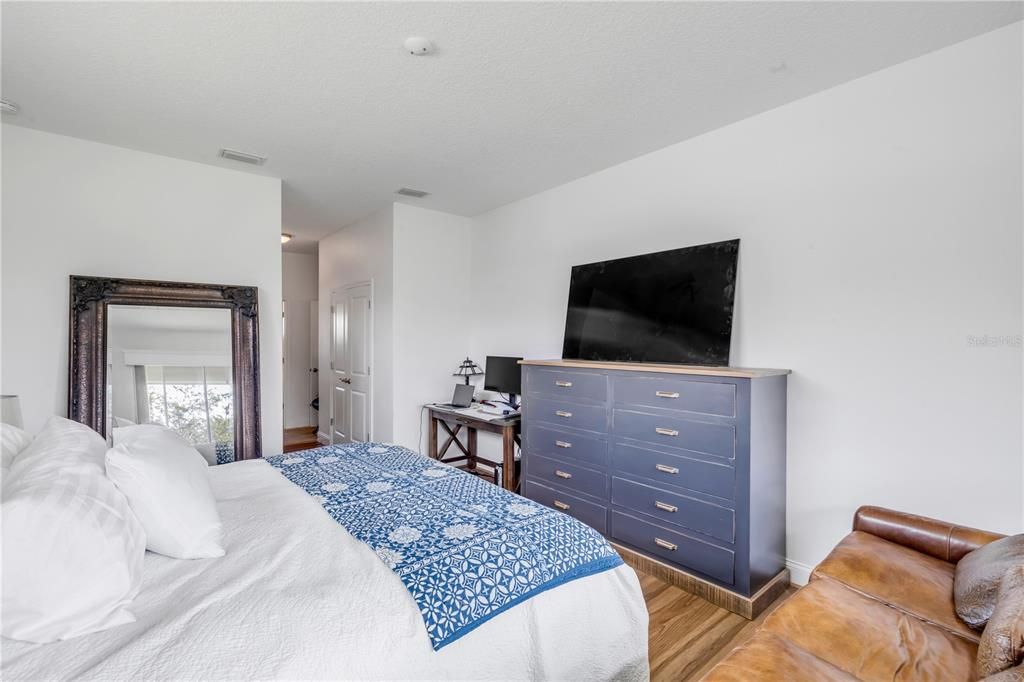 For Sale: $675,000 (3 beds, 2 baths, 2147 Square Feet)