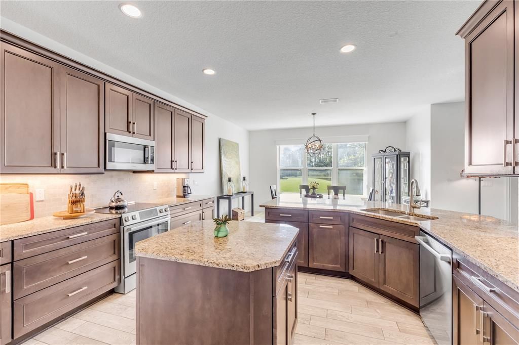 For Sale: $675,000 (3 beds, 2 baths, 2147 Square Feet)