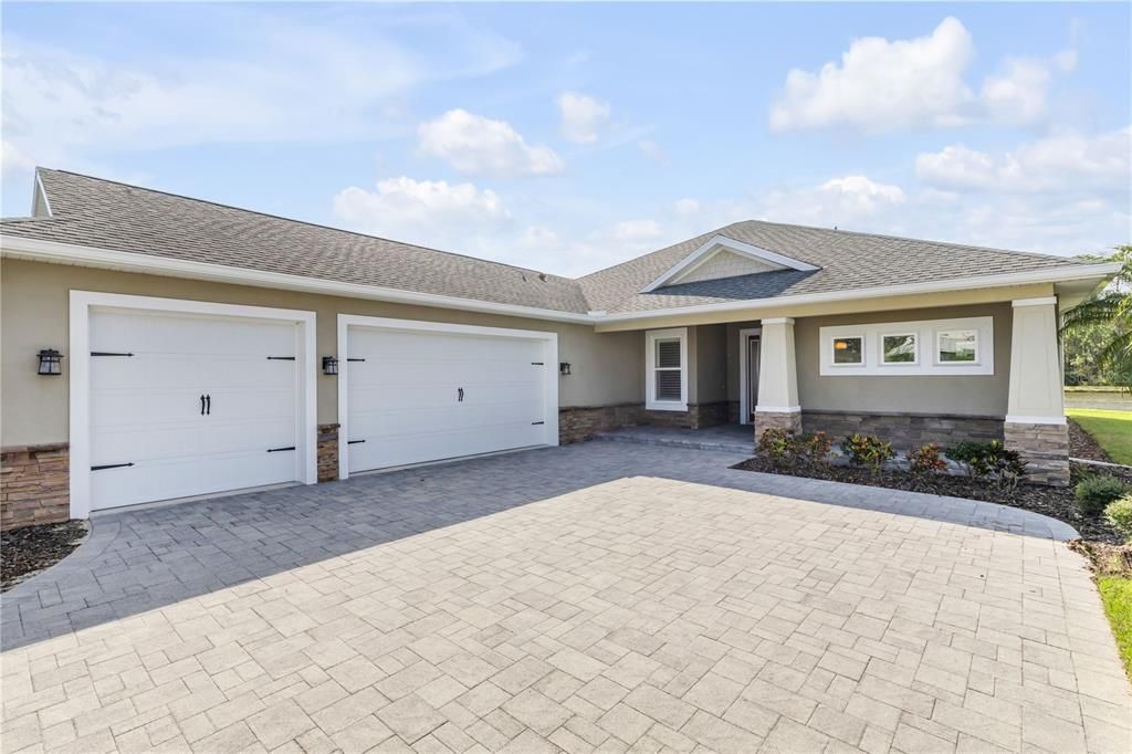 For Sale: $675,000 (3 beds, 2 baths, 2147 Square Feet)