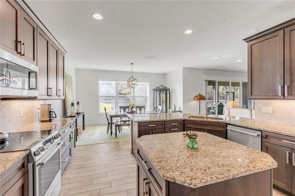 For Sale: $675,000 (3 beds, 2 baths, 2147 Square Feet)