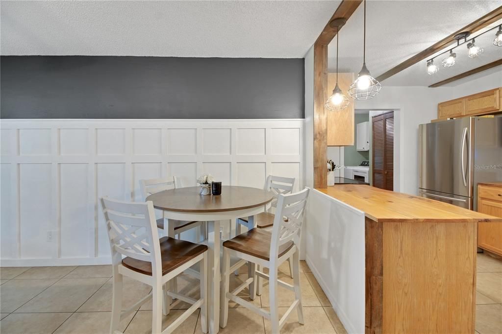 合同活跃: $295,000 (3 贝兹, 2 浴室, 1288 平方英尺)