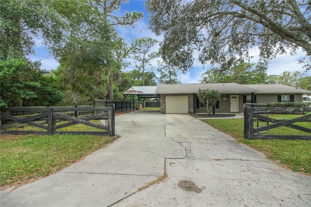 合同活跃: $295,000 (3 贝兹, 2 浴室, 1288 平方英尺)